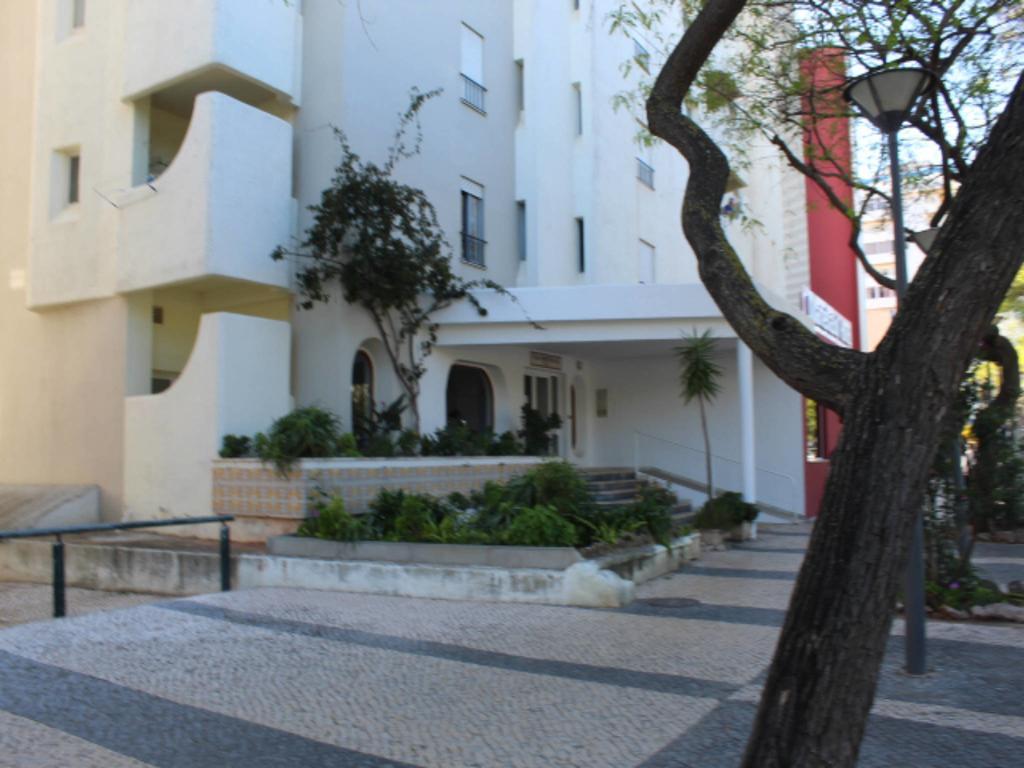 Apartamento Quarteira T1 Экстерьер фото